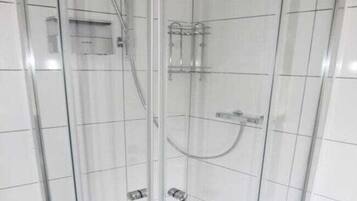 Mobile Home | Bathroom