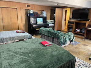 1 多间卧室、WiFi、床单
