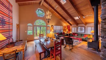 Ponderosa | Living area