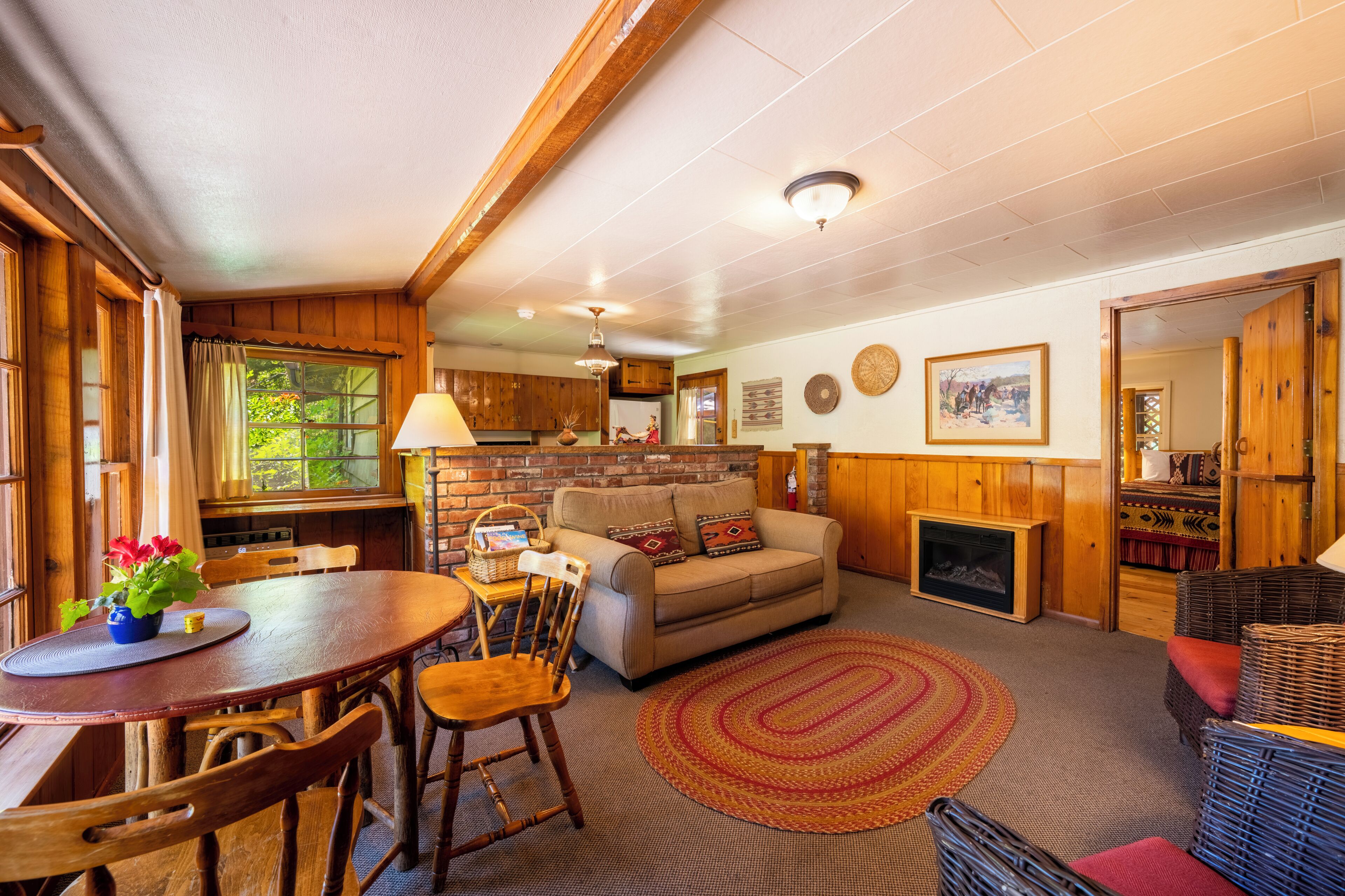 Huisje, 1 slaapkamer, patio, uitzicht op bergen | Woonruimte