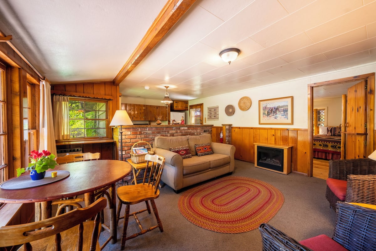 Treetop | Living area