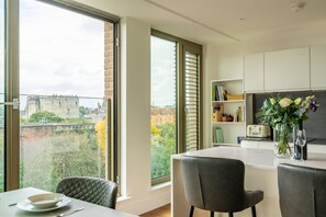 Interior - A premium stay that sleeps 4 guests in 2 bedrooms (York)