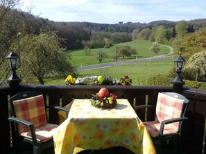 Dining - Schlummerkiste OG Sonnenblume (Sinn)