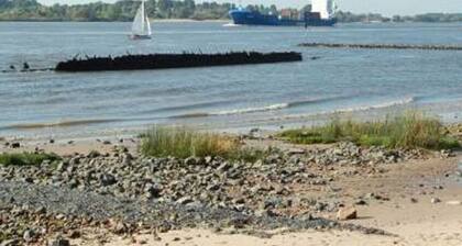 Apartment in Wedel With Swimming Pool