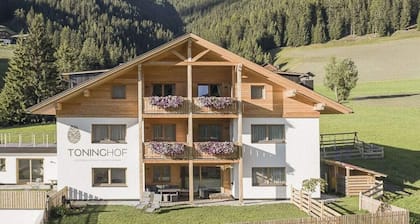 Toninghof Comfortable Holiday Residence