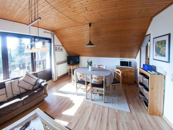 House | Dining