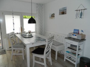 이동 주택 | 다이닝