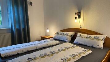 Mobile Home | 1 bedroom, individually furnished, iron/ironing board