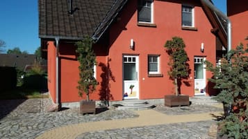 Mobile Home | Exterior