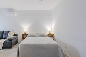 1 bedroom, iron/ironing board, WiFi, bed sheets - Apartment in Palermo, Bs. As. with all amenities included. (Buenos Aires)