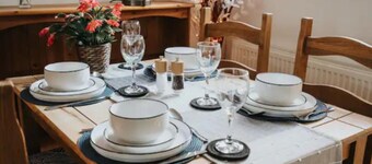 Simons 2 bed home on the outskirts of Liverpool with great links to the City