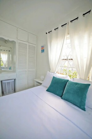 2 slaapkamers, een strijkplank/strijkijzer, wifi, beddengoed