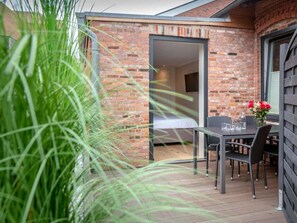 House | Tempat makan luar