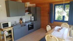 Private kitchen - Pongratz Comfortable Holiday Residence (Alt Schwerin)
