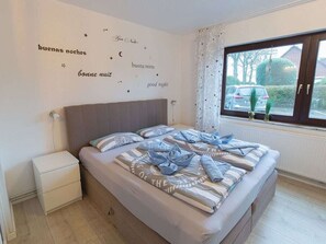 2 ห้องนอน, ตกแต่งพิเศษโดยเฉพาะ