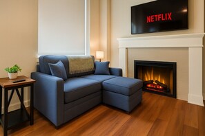 Fernseher, Kamin