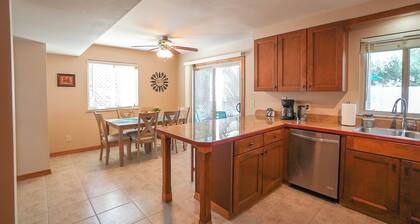 Newly refurnished 3-bedroom townhome with private backyard in Fountain Hills