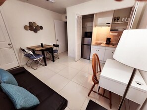 Interior - Perfect Apartment inside the house - Comfortable - Homely in vibrant Miami (Miami)