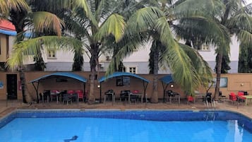 Piscina externa