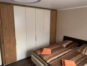 1 bedroom, individually furnished