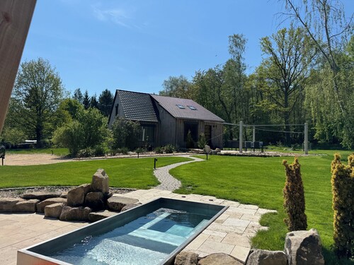 Foundation - Forest house with sauna & hot tub