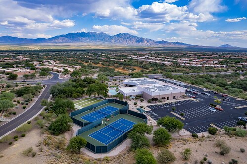 Snowbird Rental- Carport & right near GVR in Green Valley