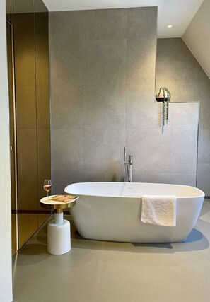 Mobile Home | Bathroom
