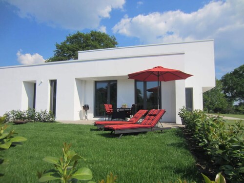 Lilly Comfortable Holiday Residence