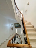 Classic Villa, Beach View | Living area