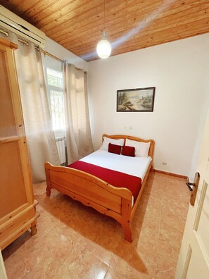 Family Apartment, Patio, Garden View | Desk, laptop workspace, blackout drapes, free WiFi - hotel plage d'or (Jijel)