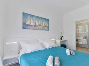 Villa | 3 bedrooms, individually furnished, iron/ironing board - Banovi Comfortable Holiday Residence (Posedarje)