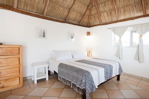 1 bedroom, WiFi, bed sheets - Charming rooftop bungalow 1 block from the beach! (Corral del Risco)