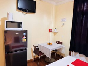 Comfort Studio | 1 bedroom, desk, soundproofing, iron/ironing board