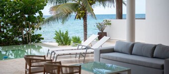 Seaside Villa - Padel & Glamping by LAHOS