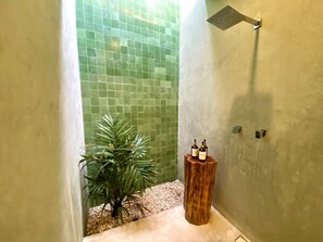 Hair dryer, towels - Casa Verde Maya Downtown by LAHOS (Mérida)