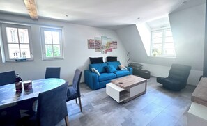 Smart-TV og stereoanlegg