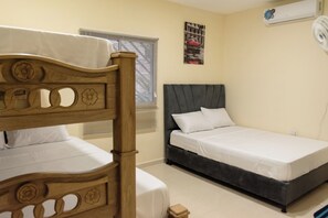 1 chambre, bureau, Wi-Fi gratuit, draps fournis