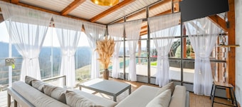 Beautiful home in Falinic Breg with sauna