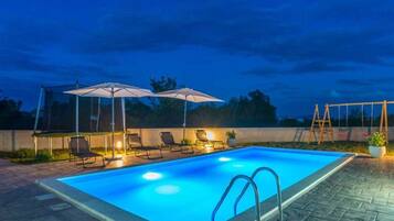 Nhà | Hồ bơi | Hồ bơi ngoài trời