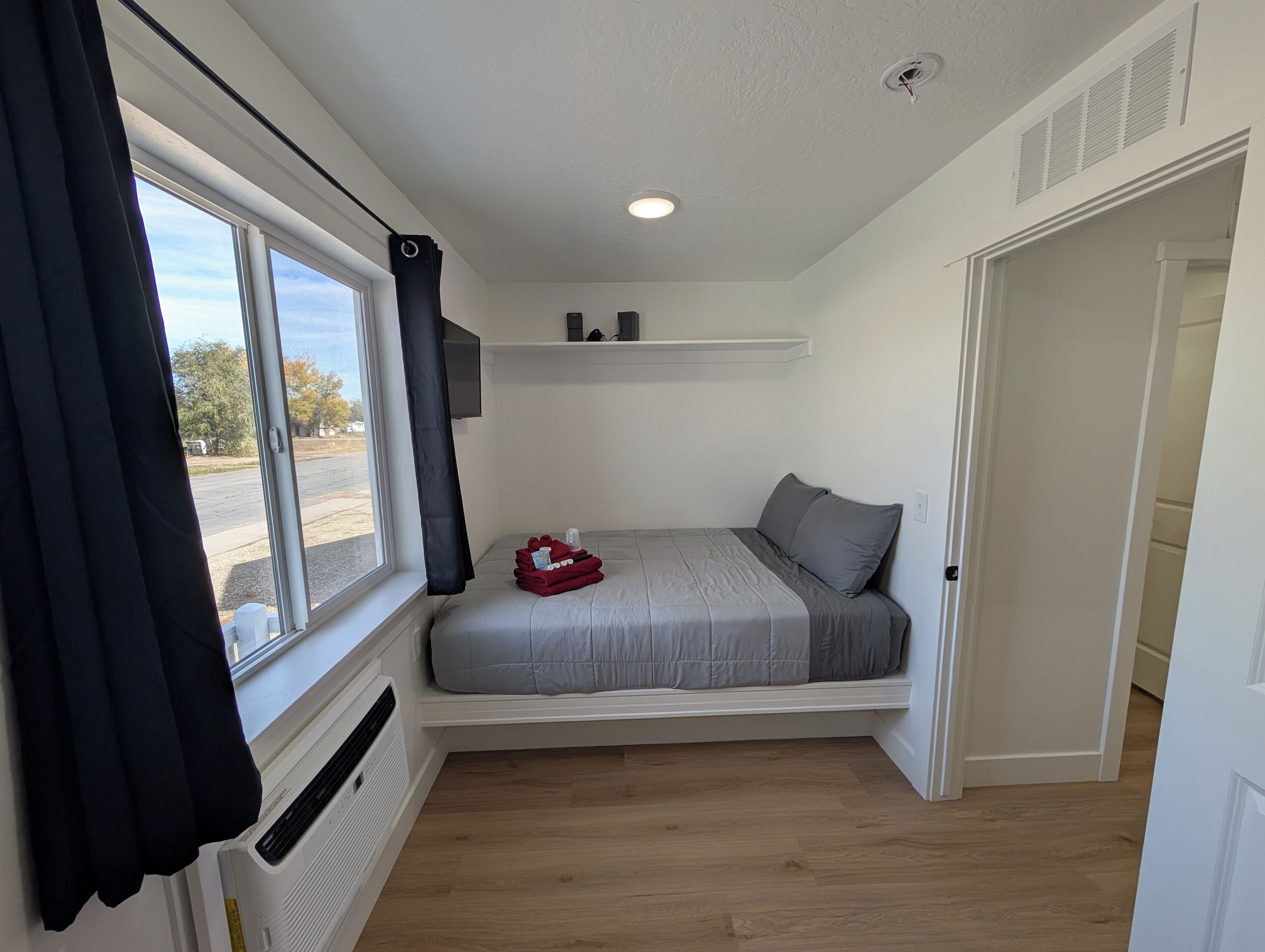 Premier Cabin, Patio