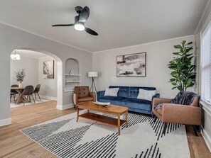 Living area - Charming 2-bedroom house in the Heart of Oklahoma City. (Oklahoma City)