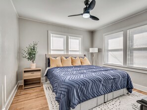 2 bedrooms, iron/ironing board, WiFi, bed sheets
