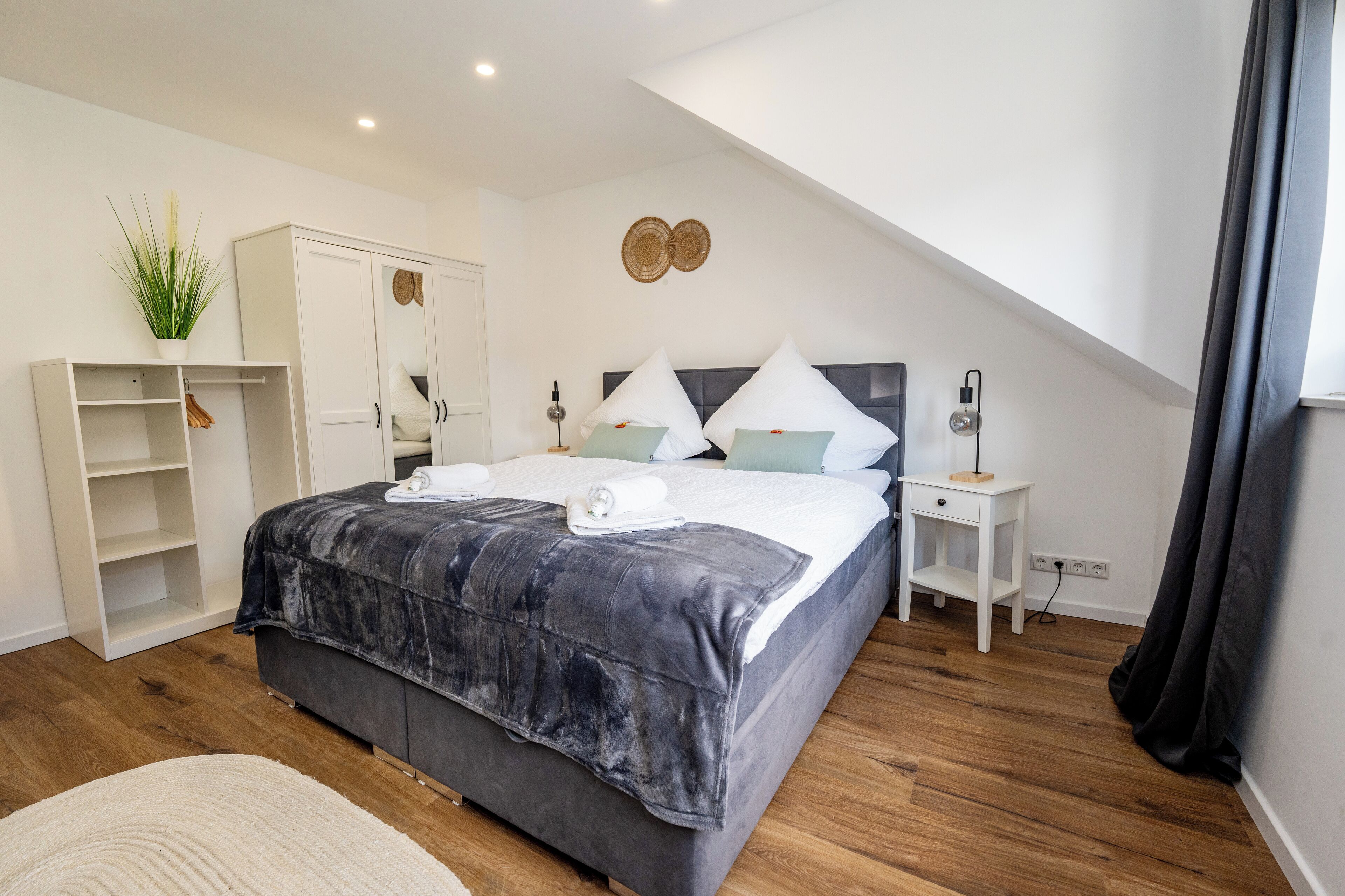 2 Schlafzimmer, Schreibtisch, WLAN, Bettwäsche