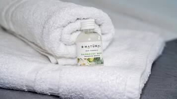 Dusch, hÄrtork, handdukar och tvÄl