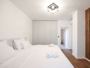 3 bedrooms, individually furnished, iron/ironing board - Villa in Sukosan With Swimming Pool (Sukosan)