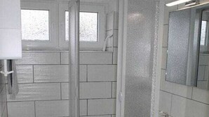 Bathroom - Friesenzauber Comfortable Holiday Residence (Esens)