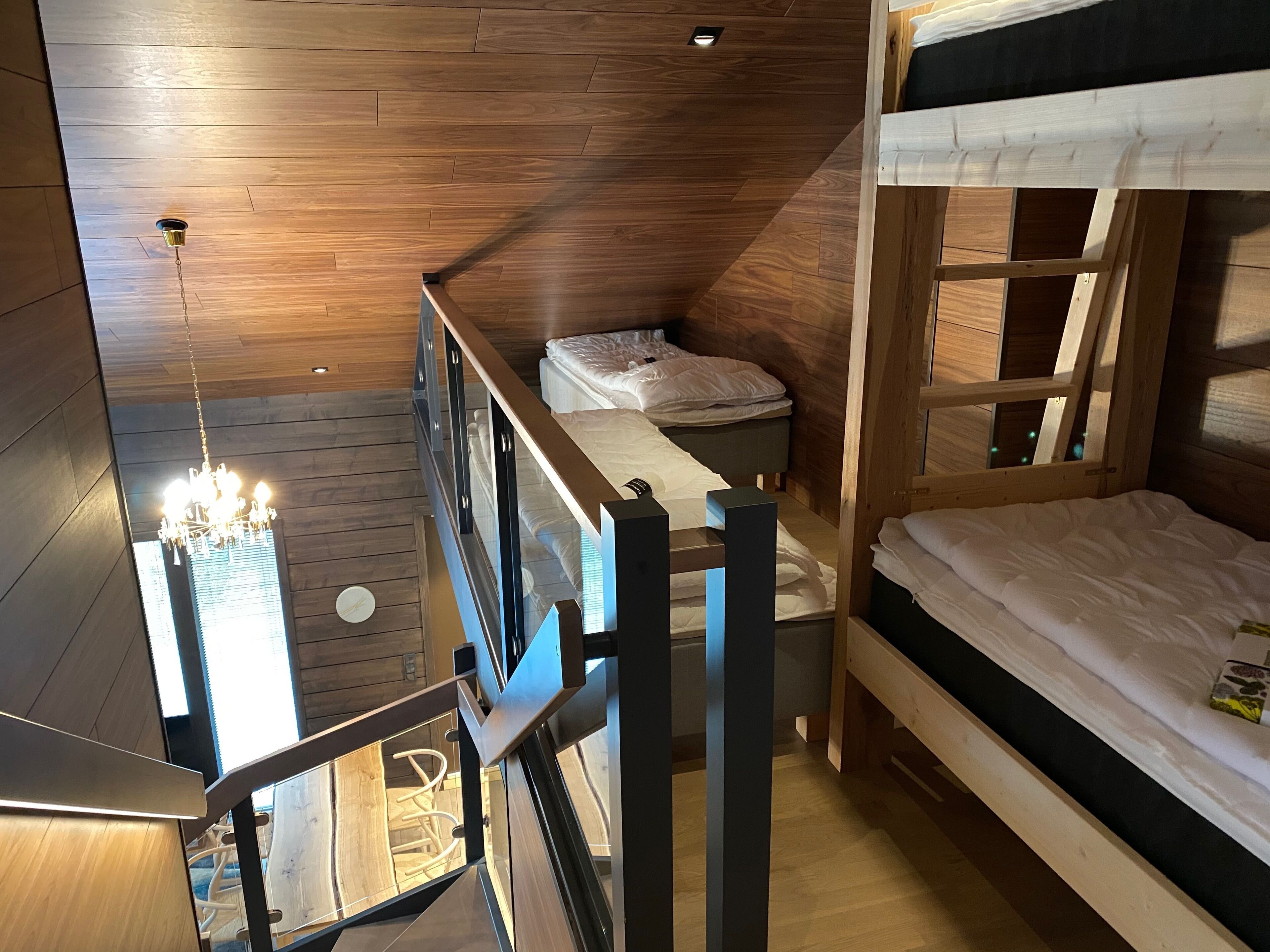 3 chambres, fer et planche à repasser, Wi-Fi, draps fournis