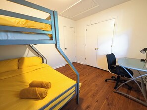 2 quartos, ferros/tábuas de passar roupa, berço de viagem, Wi-Fi
