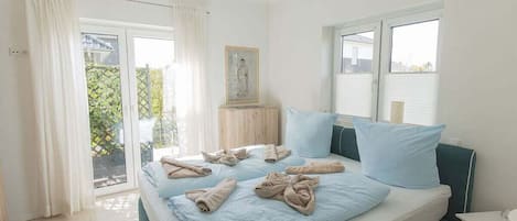 3 Schlafzimmer, individuell eingerichtet, Bügeleisen/Bügelbrett