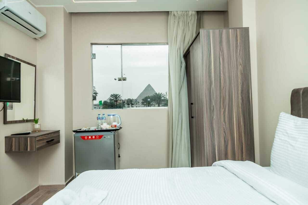 Photo - Night Pyramids Inn Hotel